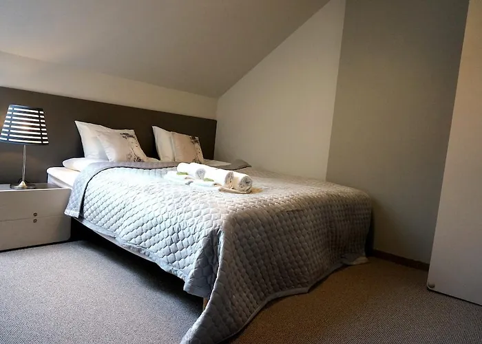 Modlin Airport Homestay *